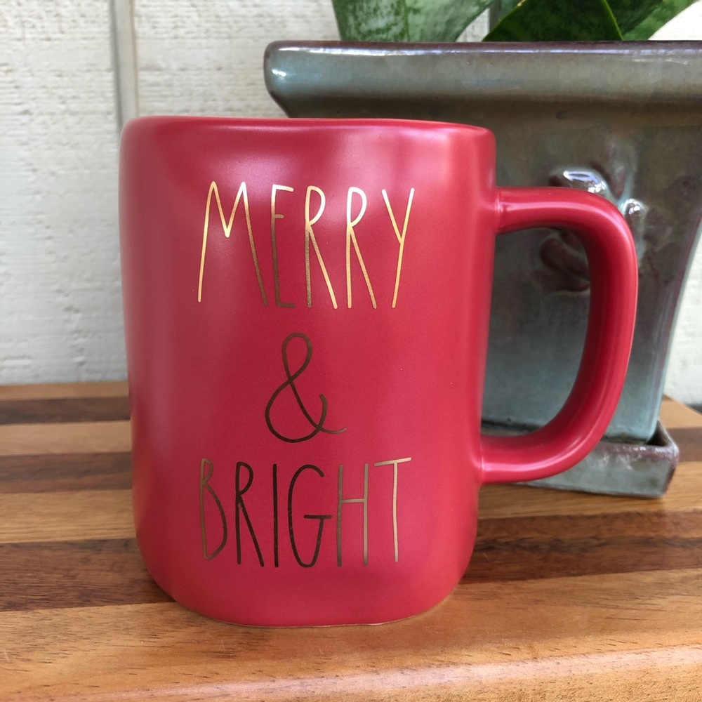 Rae Dunn “MERRY & BRIGHT” mug